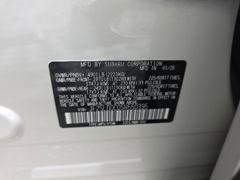 Certified 2025 Subaru Forester Premium AWD/4WD image 39