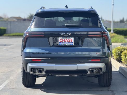 New 2026 Chevrolet Traverse Z71 w/ Enhanced Driving Package image 6
