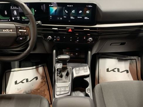 New 2026 Kia Sportage LX AWD/4WD image 17