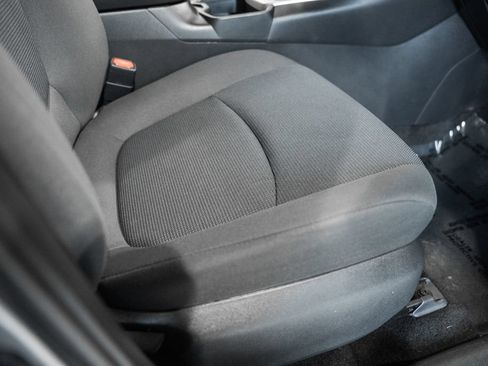 Used 2019 Toyota RAV4 LE w/ All Weather Liner Package AWD/4WD image 29