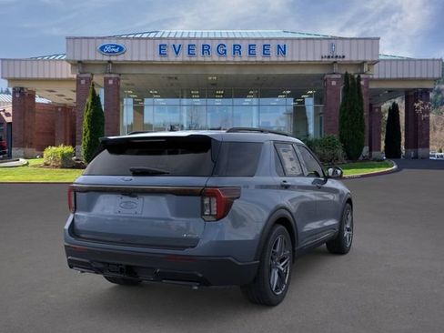 New 2026 Ford Explorer ST-Line w/ ST-Line Street Pack AWD/4WD image 8