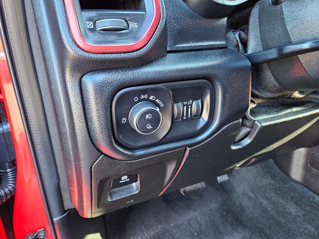 Used 2019 RAM 1500 Rebel AWD/4WD image 19