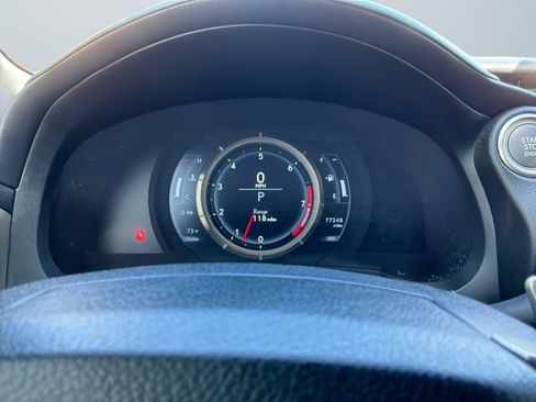 Used 2017 Lexus IS 350 F Sport w/ F Sport Package RWD image 12