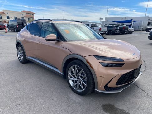 Used 2024 Genesis GV60 Advanced image 3