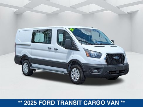 Used 2025 Ford Transit 250 Low Roof w/ Exterior Upgrade Package RWD image 4