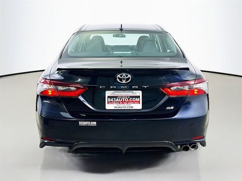 Used 2024 Toyota Camry SE image 6