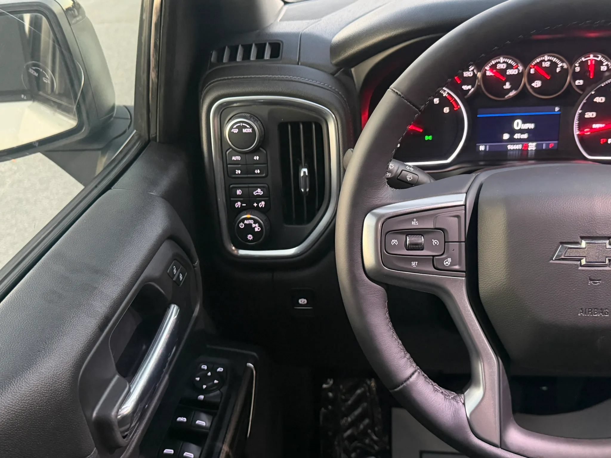 Used 2021 Chevrolet Silverado 1500 RST AWD/4WD image 11