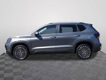 Used 2025 Volkswagen Taos SE