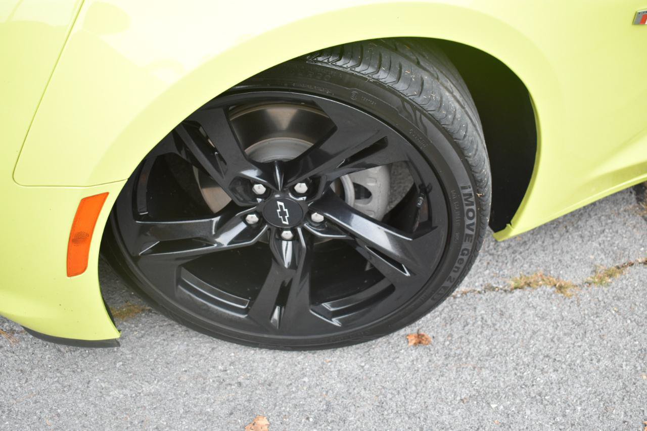 Used 2021 Chevrolet Camaro LT w/ RS Package RWD image 32