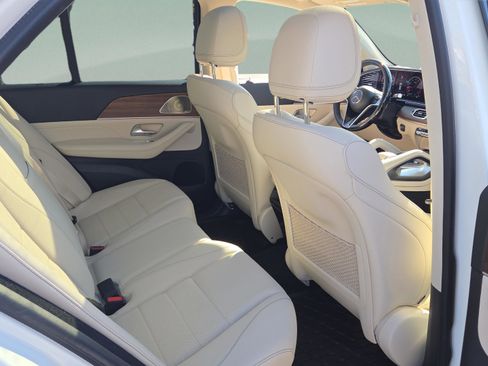 Used 2024 Mercedes-Benz GLE 350 4MATIC image 16