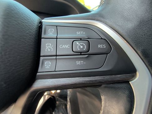 Certified 2022 Jeep Grand Cherokee L Limited image 21