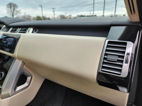 Used 2021 Land Rover Range Rover Westminster Edition image 17