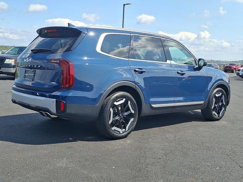 Certified 2024 Kia Telluride S w/ S Sunroof Package AWD/4WD image 5