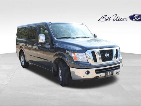 Used 2019 Nissan NV 3500 SL RWD image 3