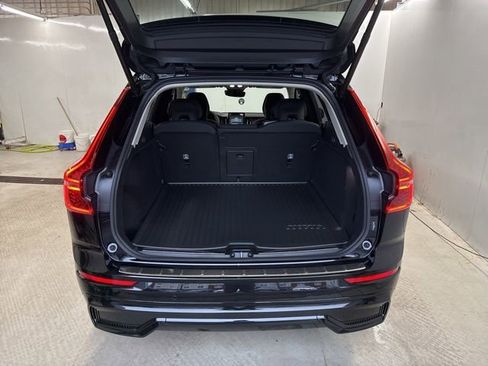 New 2026 Volvo XC60 B5 Plus w/ Protection Package Premier image 14