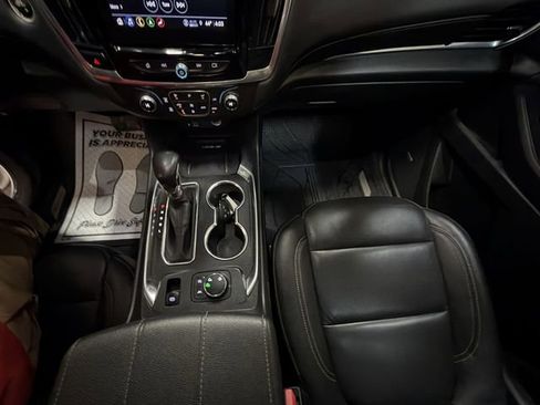 Certified 2022 Chevrolet Traverse LT w/ LT Premium Package image 21