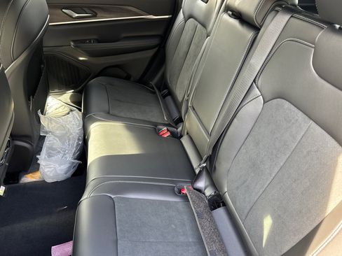 New 2026 Jeep Grand Cherokee Altitude RWD image 22