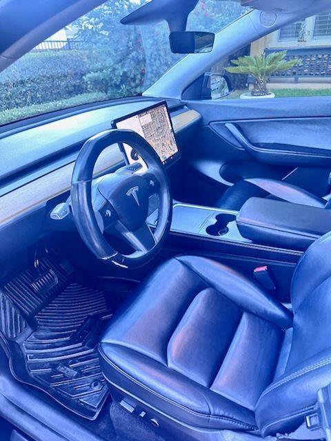 Used 2021 Tesla Model Y Long Range AWD/4WD image 3