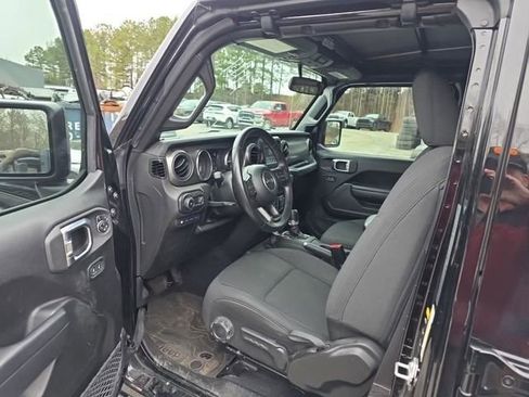Used 2023 Jeep Wrangler Unlimited w/ Cold Weather Group image 7