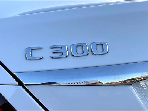 Used 2021 Mercedes-Benz C 300 Sedan image 11