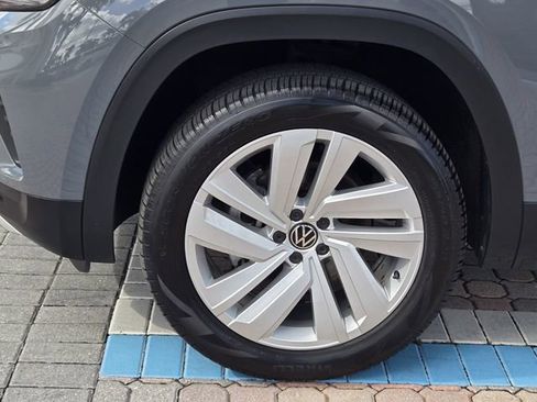 Used 2023 Volkswagen Atlas Cross Sport SE image 12