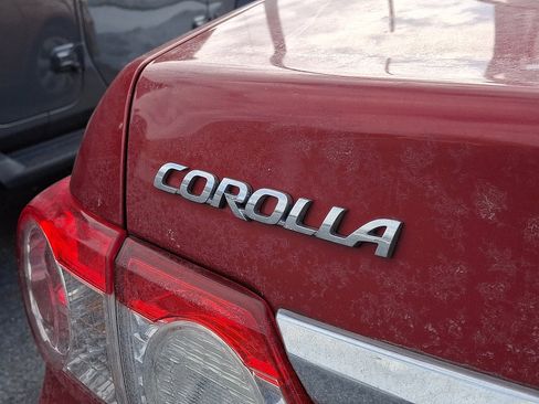 Used 2011 Toyota Corolla LE image 3