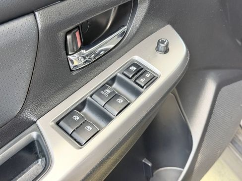 Used 2017 Subaru Crosstrek 2.0i Limited AWD/4WD image 10