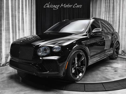 Used 2023 Bentley Bentayga Plug-In Hybrid image 39