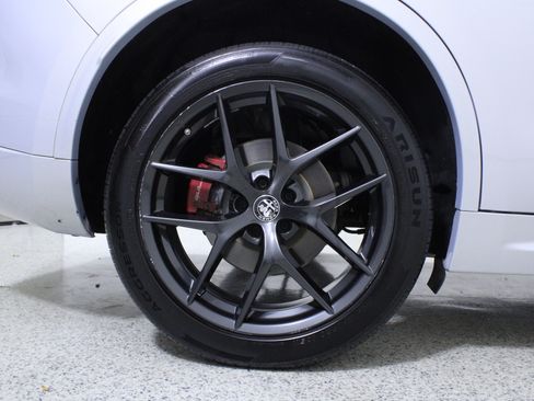 Used 2020 Alfa Romeo Stelvio Sport w/ Quick Order Package 22K Sport image 8