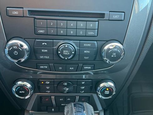 Used 2010 Ford Fusion Sport image 9