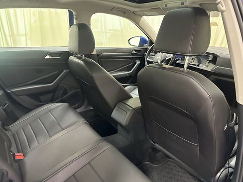 Used 2023 Volkswagen Jetta SE image 22