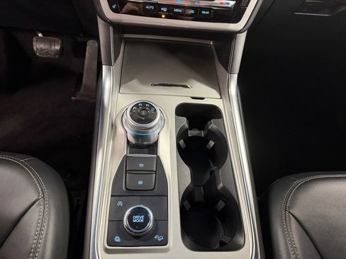 Used 2023 Ford Explorer XLT w/ Equipment Group 202A image 34