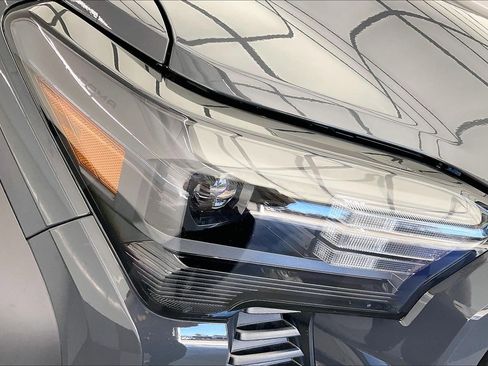 New 2025 Toyota Tacoma TRD Off-Road image 15