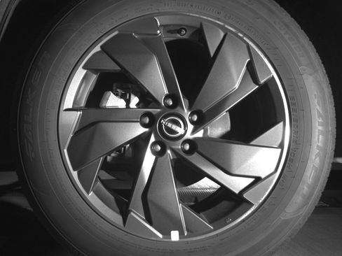 Used 2025 Nissan Rogue SV image 12