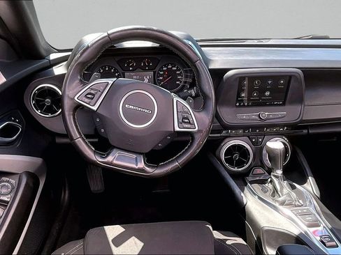 Used 2019 Chevrolet Camaro LT RWD image 9