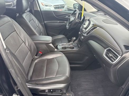 Used 2021 Chevrolet Equinox Premier AWD/4WD image 23