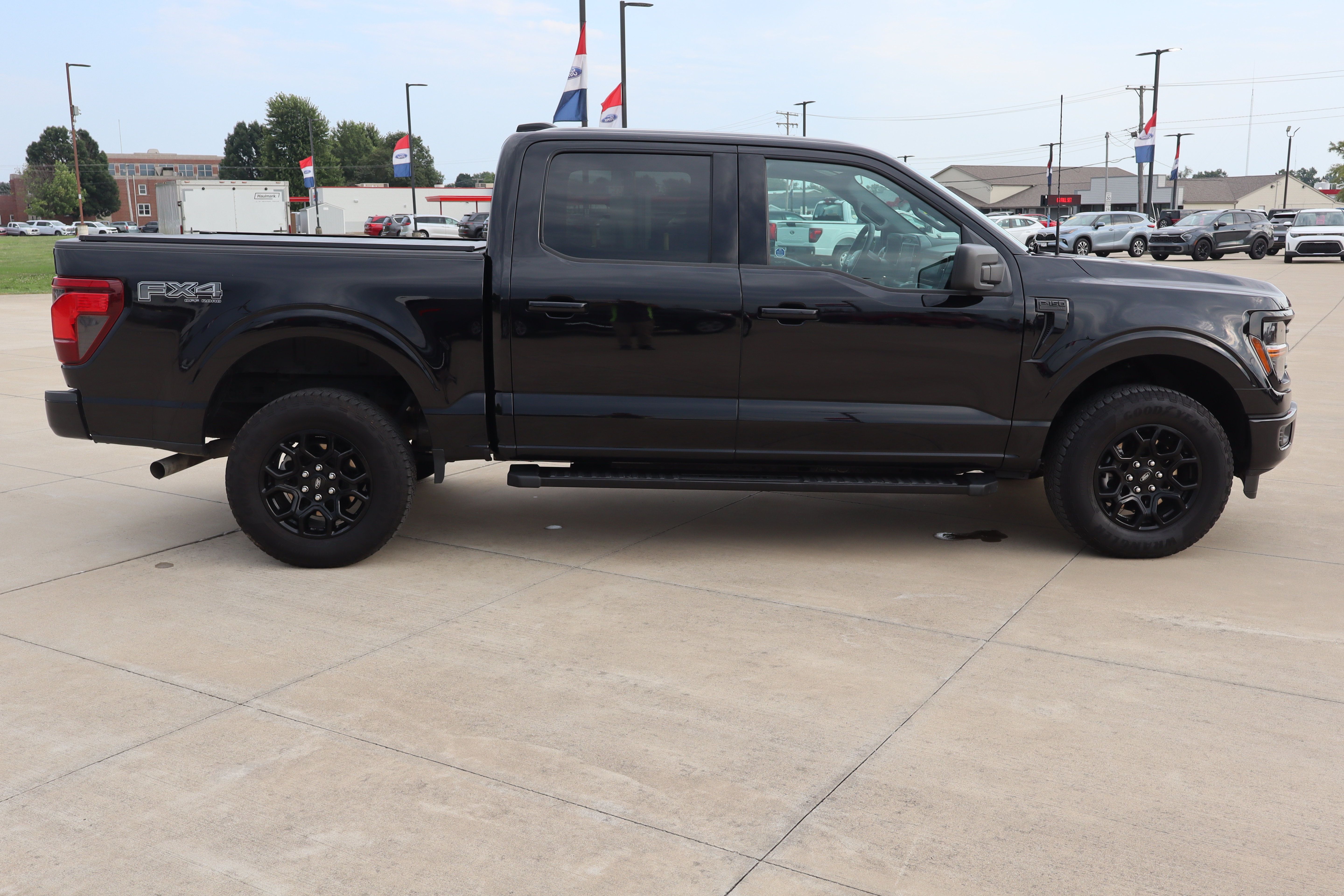 Used 2025 Ford F150 XLT w/ Equipment Group 301A Standard AWD/4WD image 4