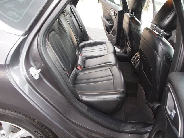Used 2015 Chrysler 200 C w/ Navigation & Sound Group I FWD image 7