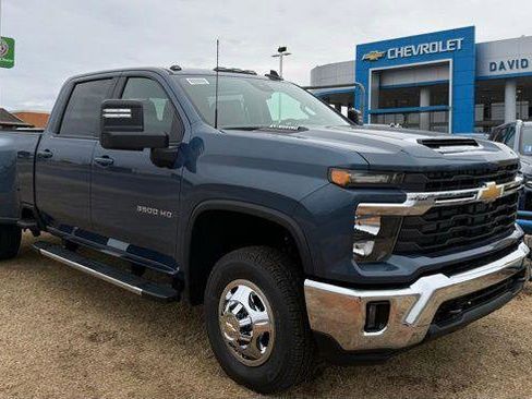 New 2026 Chevrolet Silverado 3500 LT w/ Leather Package image 1