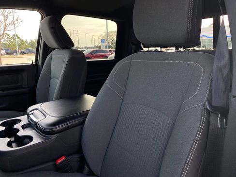 Used 2024 RAM 2500 Tradesman w/ Chrome Appearance Group image 15