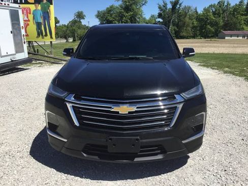 Used 2023 Chevrolet Traverse LT FWD image 8