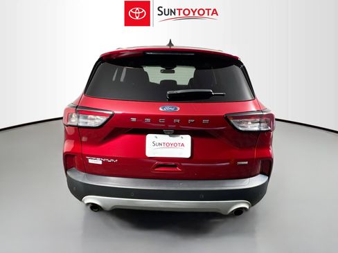 Used 2020 Ford Escape Titanium w/ Titanium Premium Package 2.0 image 5