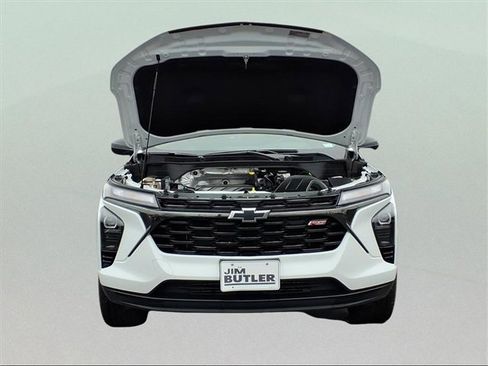 Used 2024 Chevrolet Trax RS image 25