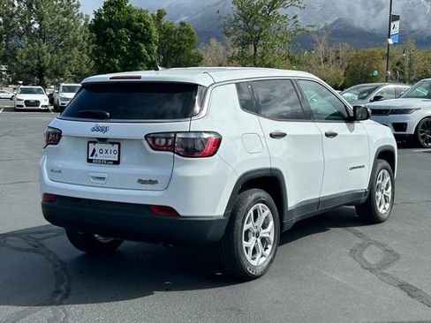 Used 2025 Jeep Compass Sport AWD/4WD image 3