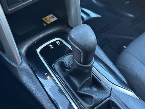 Used 2022 Toyota Corolla Cross LE image 26