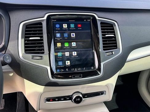 Used 2024 Volvo XC90 B5 Core w/ Protection Package Premier image 24