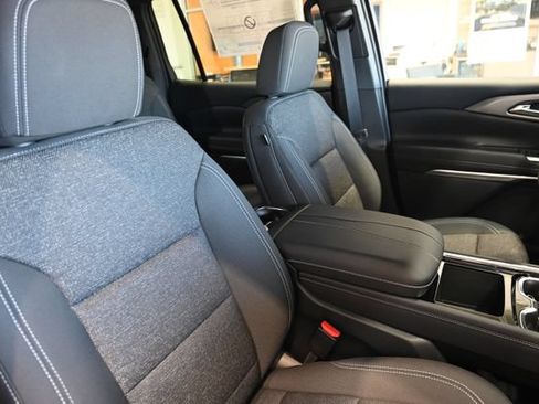 New 2026 Chevrolet Traverse LT w/ LPO, Floor Liner Package FWD image 8