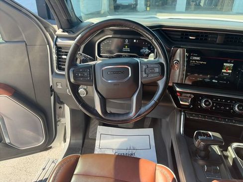 Used 2022 GMC Sierra 1500 Denali Ultimate AWD/4WD image 13