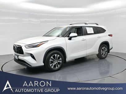 Used 2023 Toyota Highlander XLE