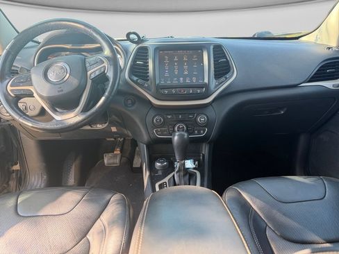Used 2014 Jeep Cherokee Limited w/ Technology Group AWD/4WD image 25